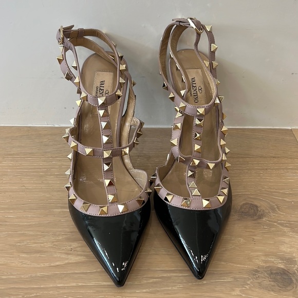 NWT Valentino Patent Rockstud Caged Pump - black patent - 38.5 - Picture 1 of 8